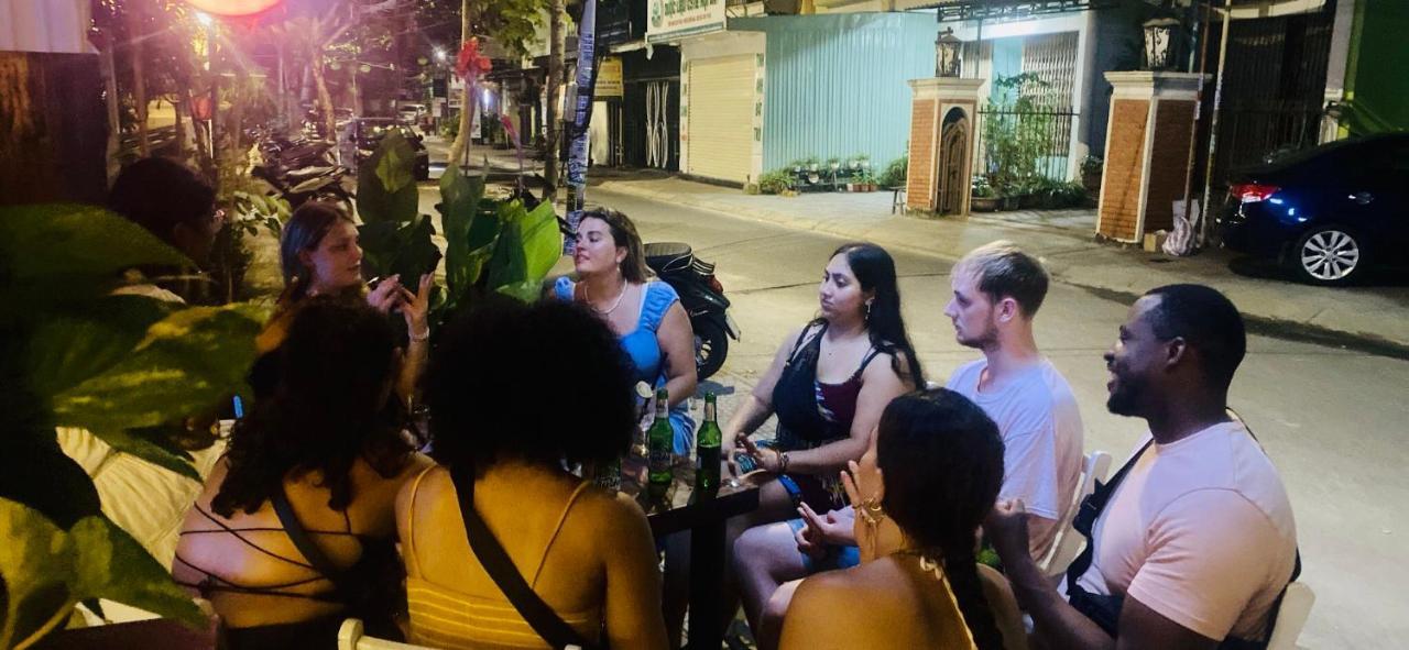 Dom Hostel And Bar Хой Ан Екстериор снимка