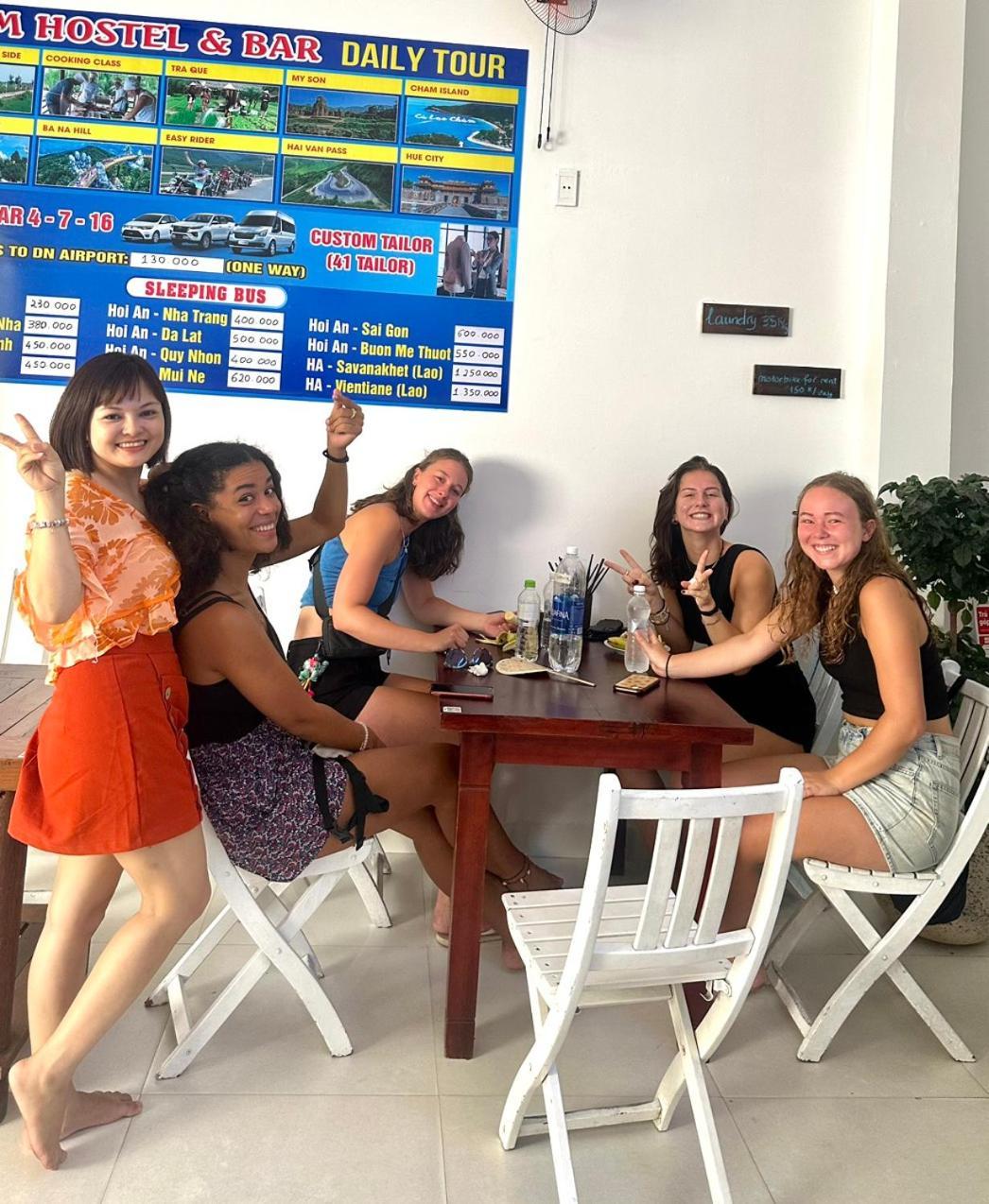 Dom Hostel And Bar Хой Ан Екстериор снимка